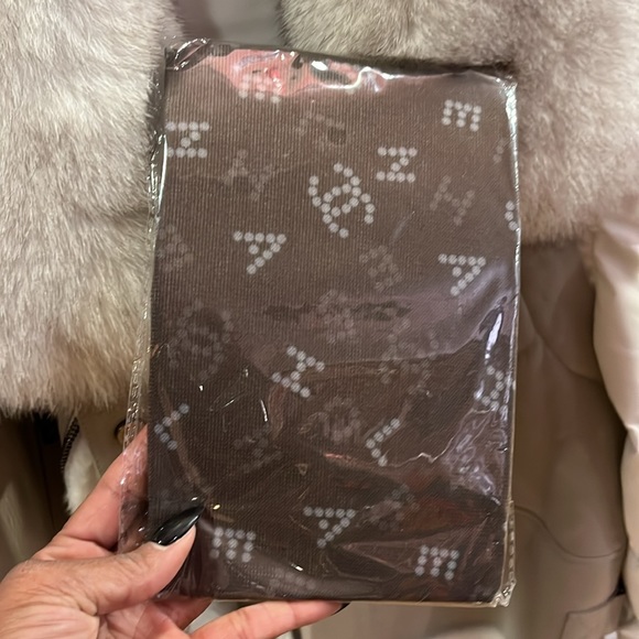 New in box white sheer  printed stockings - Picture 7 of 7